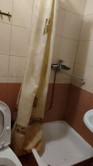 Гостиница Театральная Ессентуки Бюджетный двухместный номер с 1 кроватью-5